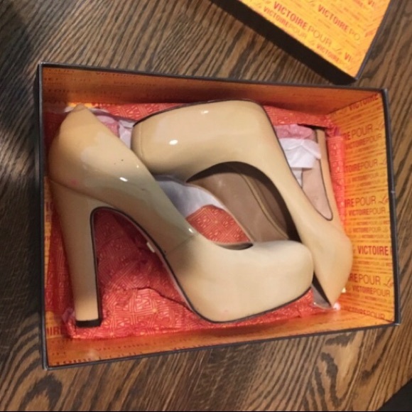 Pour La Victoire “Irina II” Heels - Picture 3 of 6